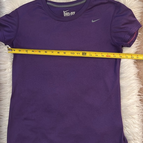 Nike Dri-Fit purple top-Like New❤️ - Picture 8 of 8